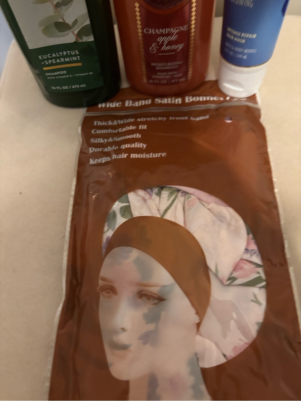 Bath & Body Works Champagne Apple & Honey -Eucalyptus & Spearmint Moist Shampoo - Picture 11 of 11